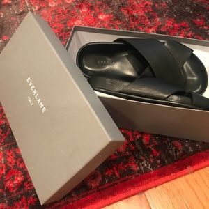 Everlane - The Form Cross-Over Sandal - Size 7